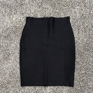 Guess (S) Elegant Black Pencil Skirt